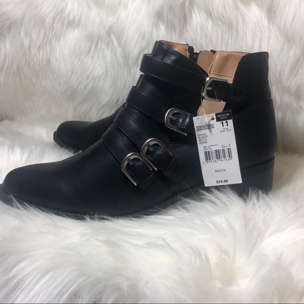NWT Women’s Attention Black Ankle Boots size 11